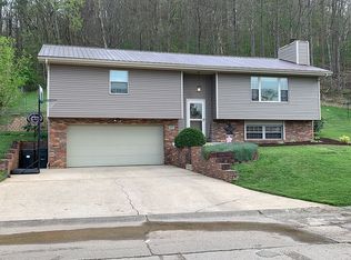 31 Heritage Park Rd, Huntington, WV 25704