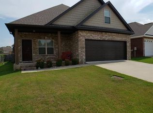 60 Brittany Dr S, Elmore, AL 36025