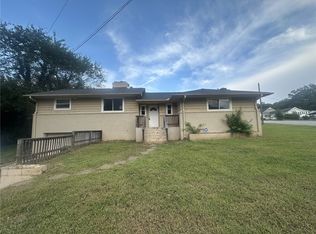 502 Seneca Dr, Seneca, SC 29678