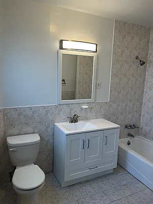 Rented by AZ REALTY NYC LLC | media 4