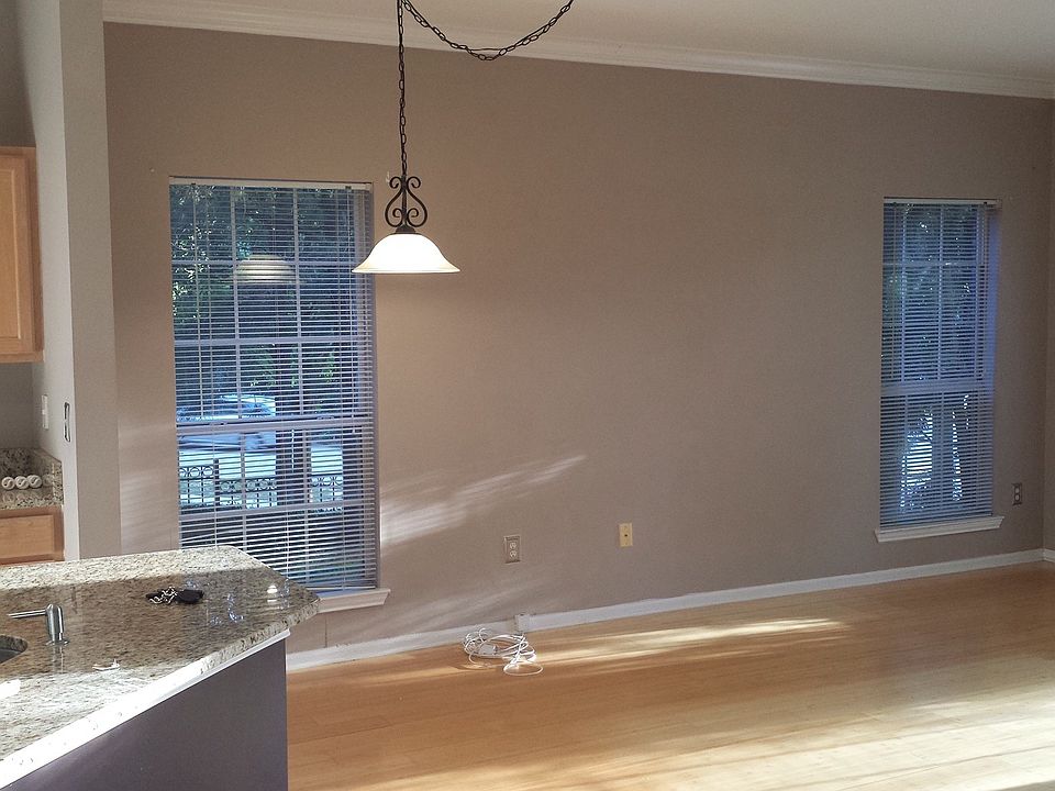 Kitchen & Breakfast Nook