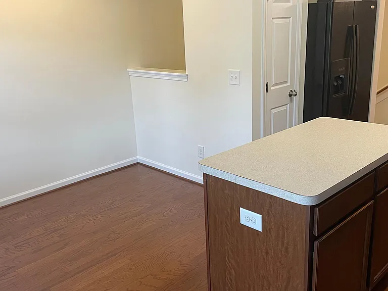 1668 Holly Grove Way — Photo 18