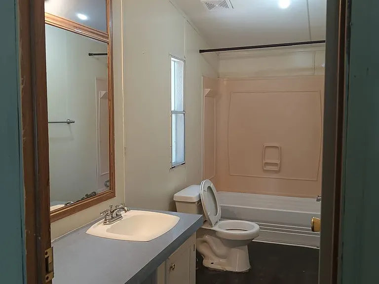 8607 Burleson Manor Rd — Photo 6
