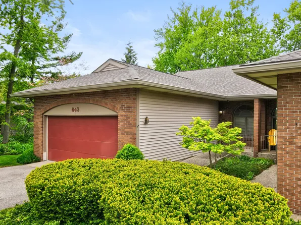 643 Crestview St, Holland, MI 49423