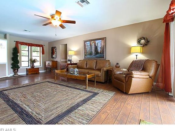 3rd image of 1620 Silverwood Ct