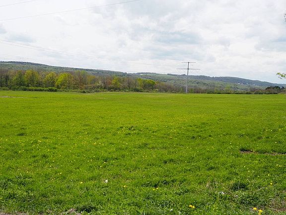 5th image of 201 Fiery Hill Rd