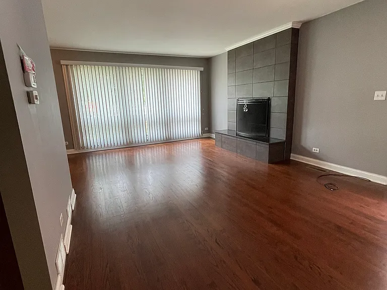 2241 Lee St — Photo 40