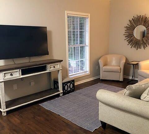 2nd image of 1257 Louisville St APT 17