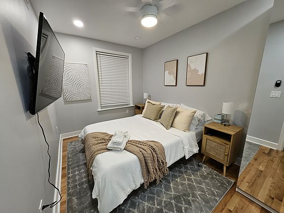 4th image of 709 Pine St #3