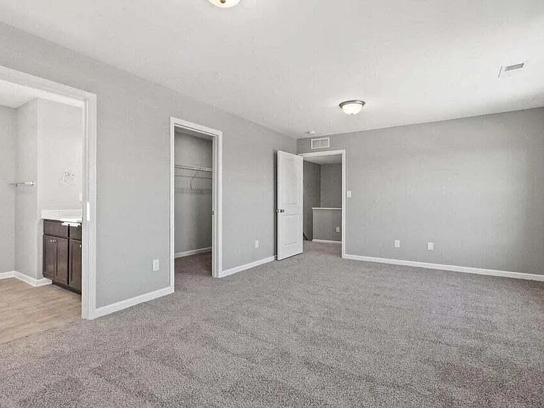 8109 Driftwood Loop — Photo 17