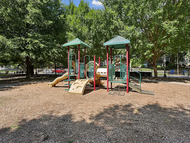 Heritage Station Apartments — Photo 14