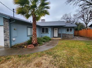 2870 Robert Ct, Redding, CA 96002