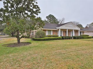 15703 El Camino Real, Houston, TX 77062