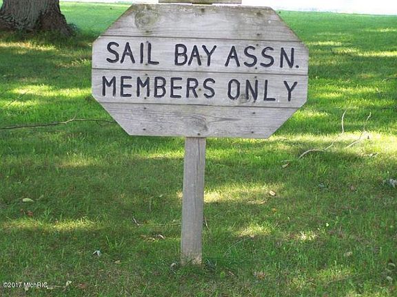 3rd image of Sail Bay Dr