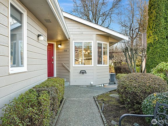 4th image of 1339 E Village Lane #B