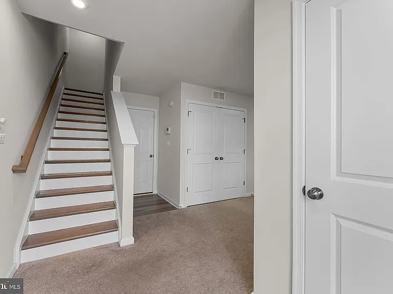 159 Presidents Pointe Ave #159 — Photo 2