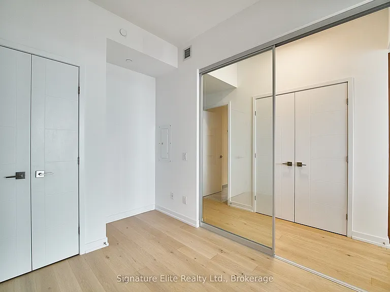 488 University Ave #2705 — Photo 13