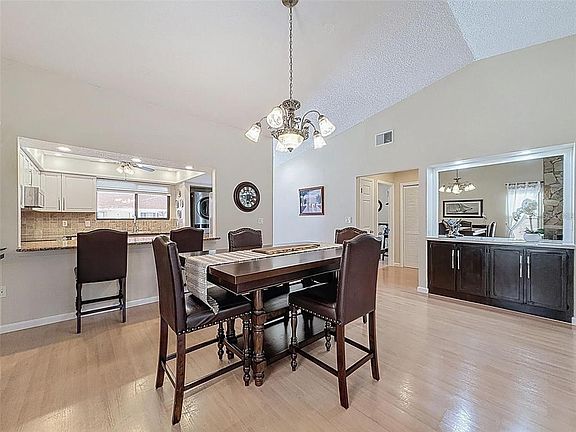 4th image of 9981 Eagles Point Cir APT 4