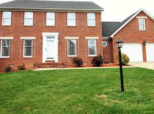 29 Mill Creek Xing, Hurricane, WV 25526