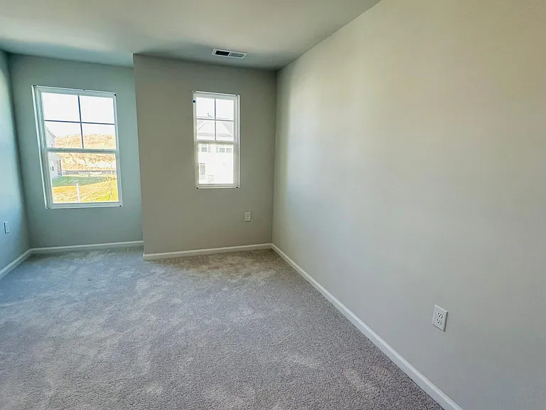 5036 Arkose Dr — Photo 24
