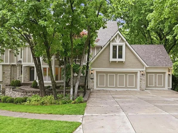 12305 Catalina St, Leawood, KS 66209