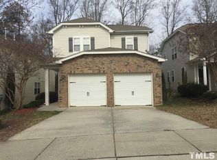 2032 Remington Oaks Cir, Cary, NC 27519