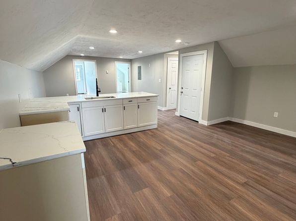 60 Walnut St #5