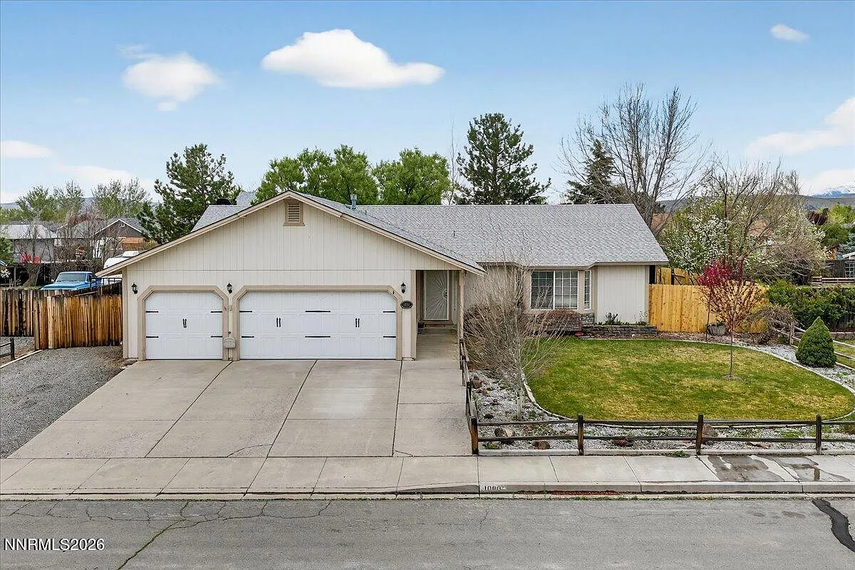 1080 Mercedes Dr photo 1