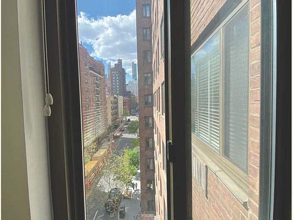 4th image of 425 E 63rd St APT E7g
