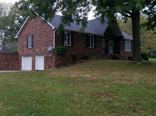 103 Walnut Dr, Carrollton, MO 64633