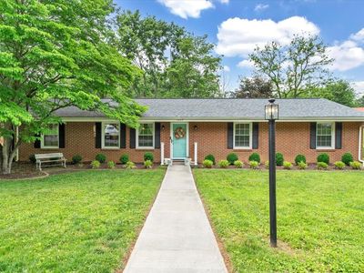 5249 Cave Spring Ln, Roanoke, VA, 24018