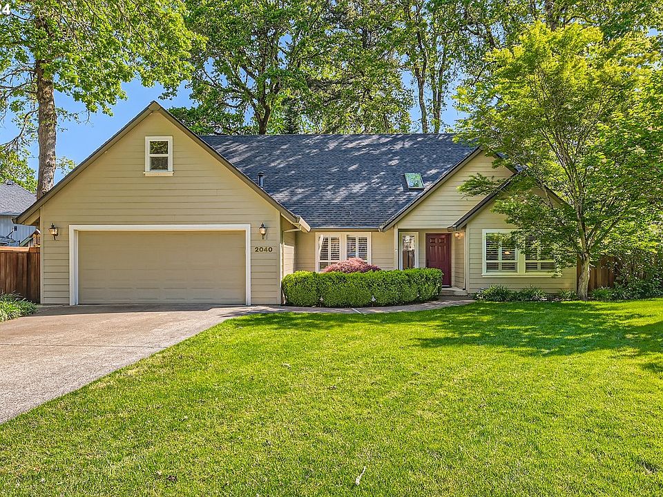 1st image of 2040 SE 70th Ct