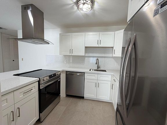 4th image of 5800 Fernley Drive W #3