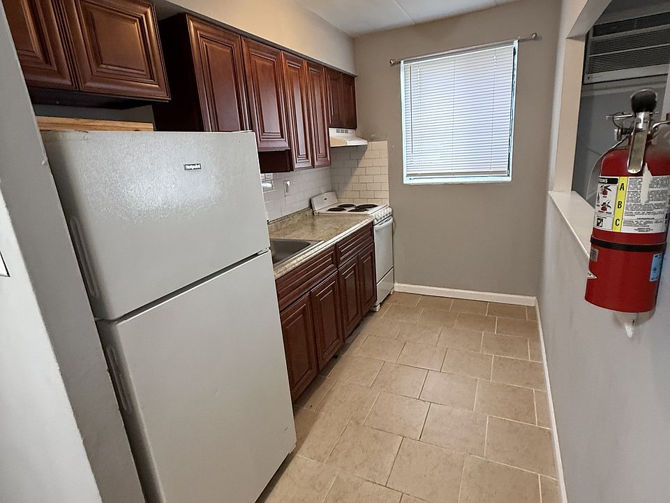 1st image of 416 S 4th St #11601356