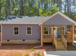 414 Greenbriar Way, Westminster, SC 29693
