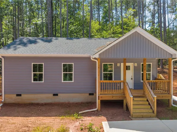414 Greenbriar Way, Westminster, SC 29693