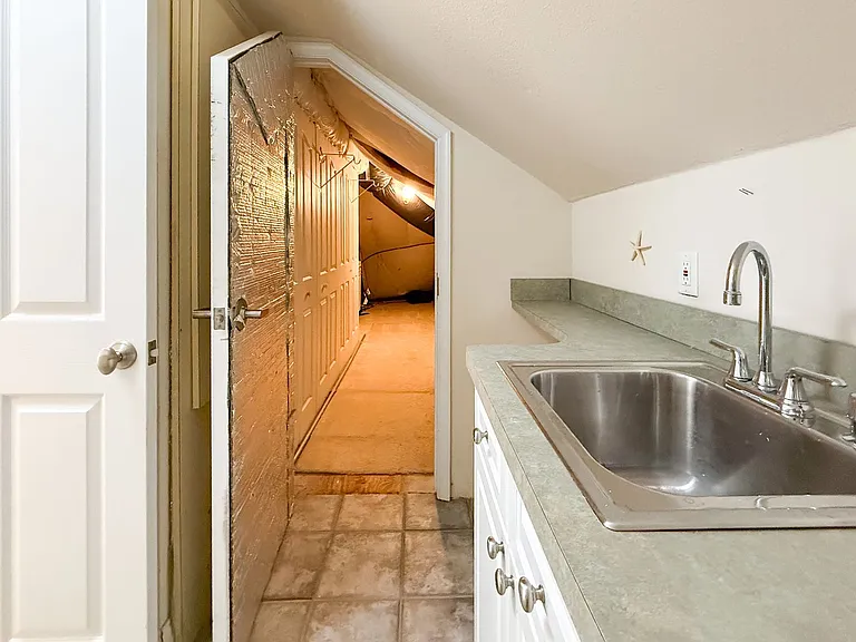 1836 Kensal Green Dr — Photo 31