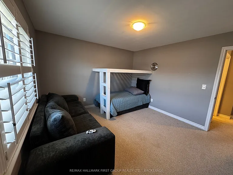 1098 Woodhaven Dr — Photo 24