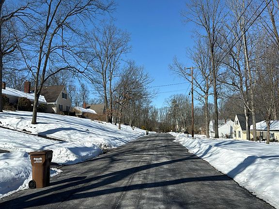 5th image of 1122 Concord Dr