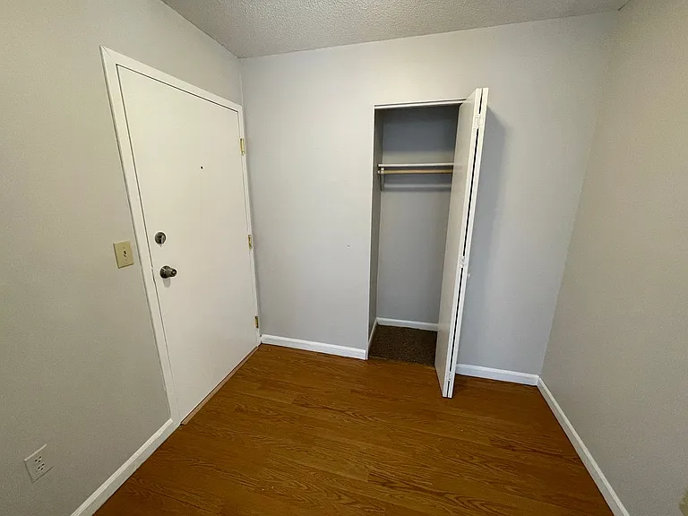 175 Mill Pond Rd #345 — Photo 3