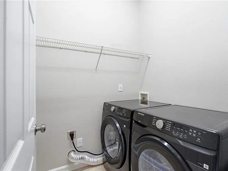 218 Ranier Ct — Photo 14