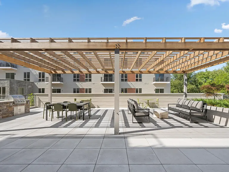 Fire up the grill and dine al fresco at Modera Newton in Newton, MA.