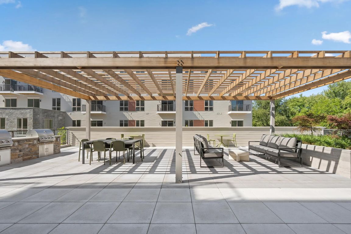 Fire up the grill and dine al fresco at Modera Newton in Newton, MA.