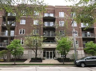 1277 Thacker St #403, Des Plaines, IL 60016