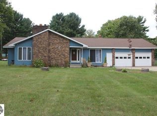 1671 Twin Birch Rd NE, Kalkaska, MI 49646
