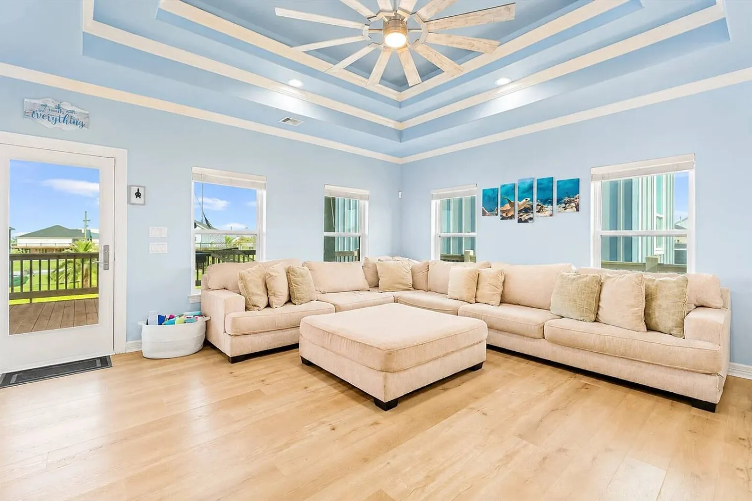 3 bed, 2.0 bath, 1410 sqft, $7,780 — Photo 1