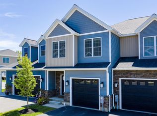 19 Stacey Way, Troy, NY 12180