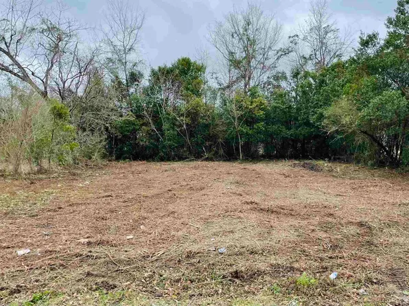 6821 Jefferson Ave, Century, FL 32535