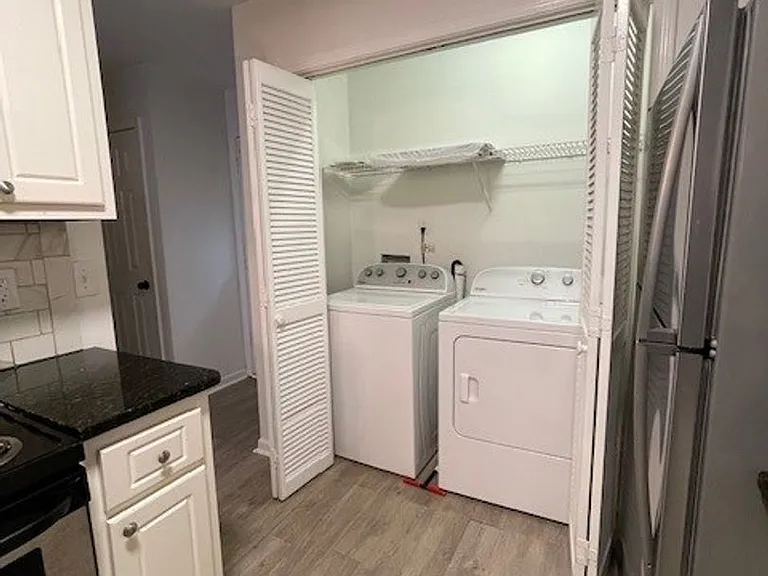32 Huntsfield Dr #B — Photo 33