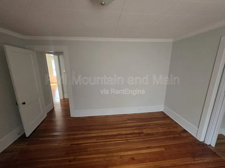 161 Logan Ave — Photo 39